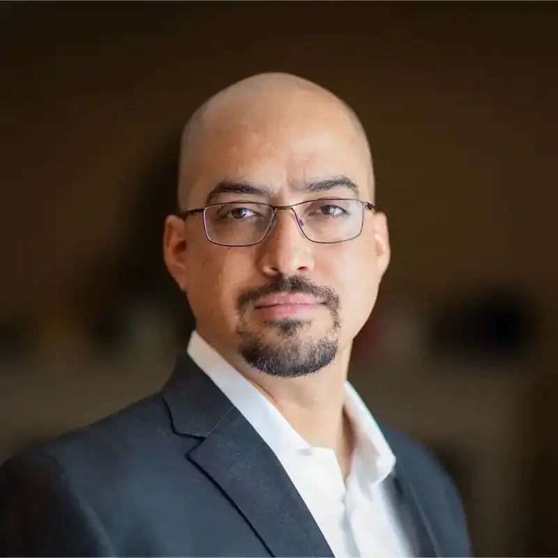 Armando Montalvo Headshot